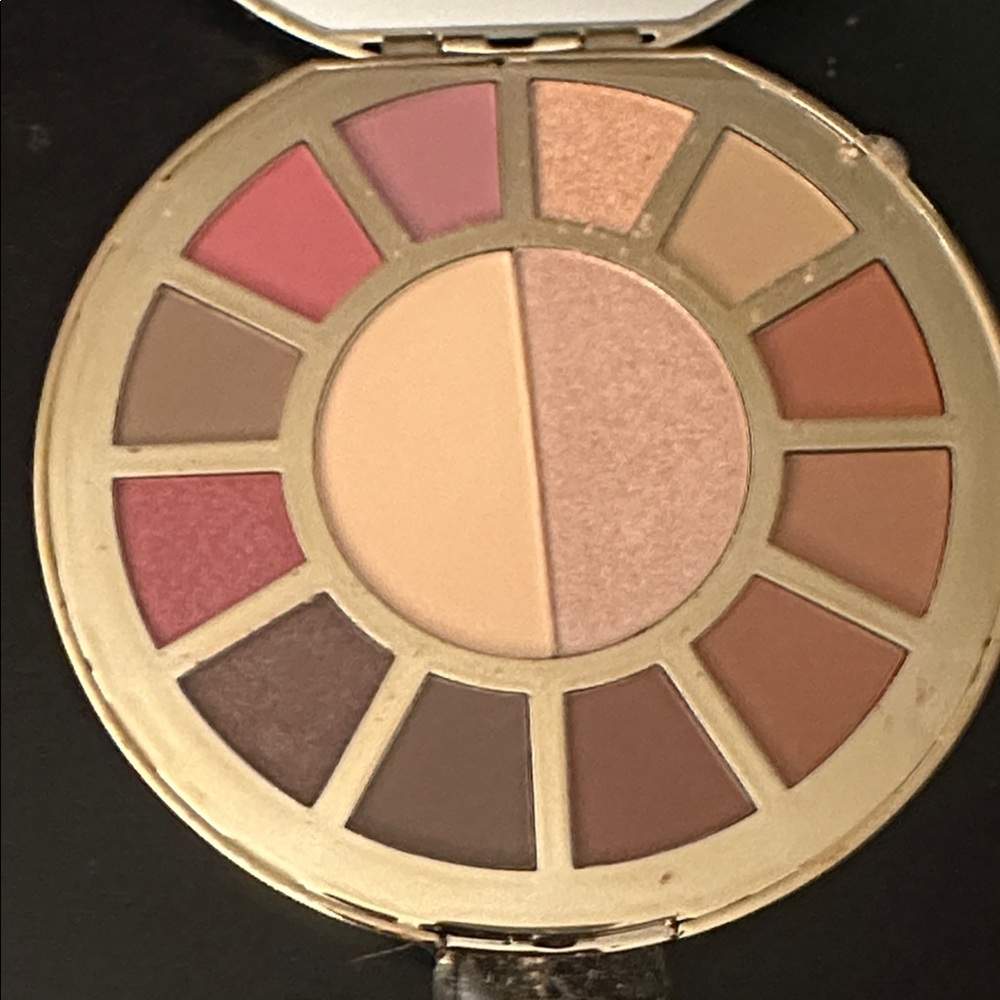 The Who 'My Generation' 14-Color Eyeshadow Palette - Gold